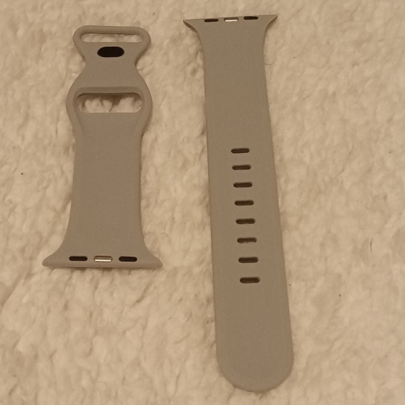 NEW GRAY Apple Watch Band - Silicone - Picture 5 of 5